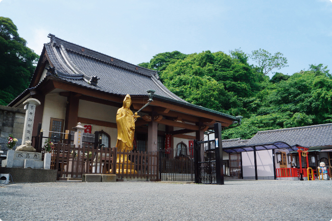 酉谷寺正面